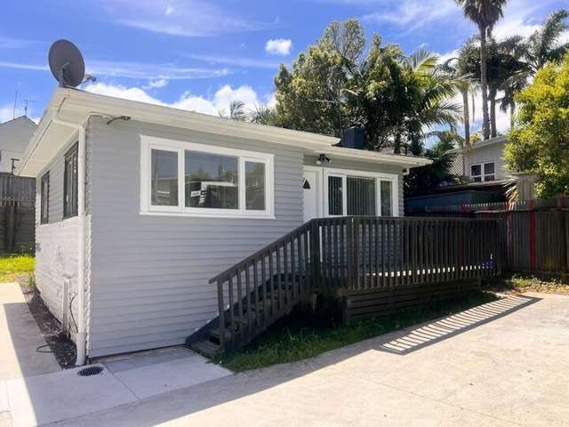 164 Edmonton Rd, Te Atatu South