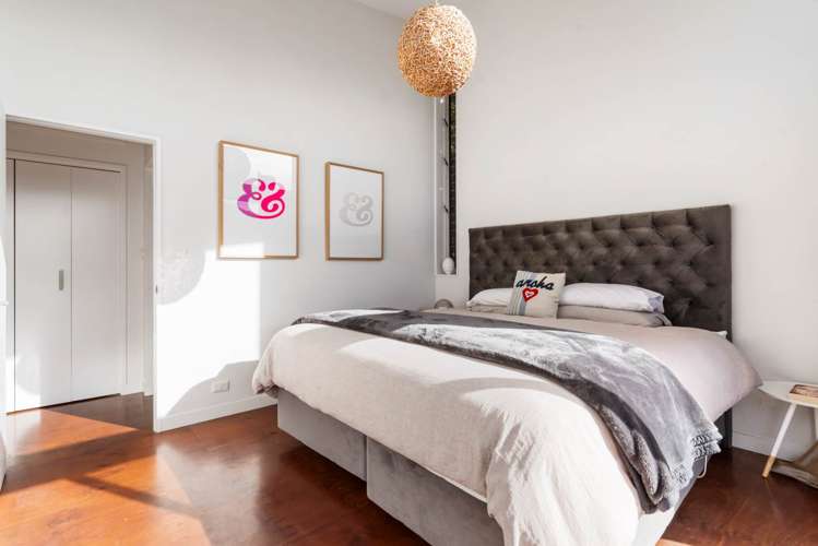 31 Lone Kauri Road Karekare_12