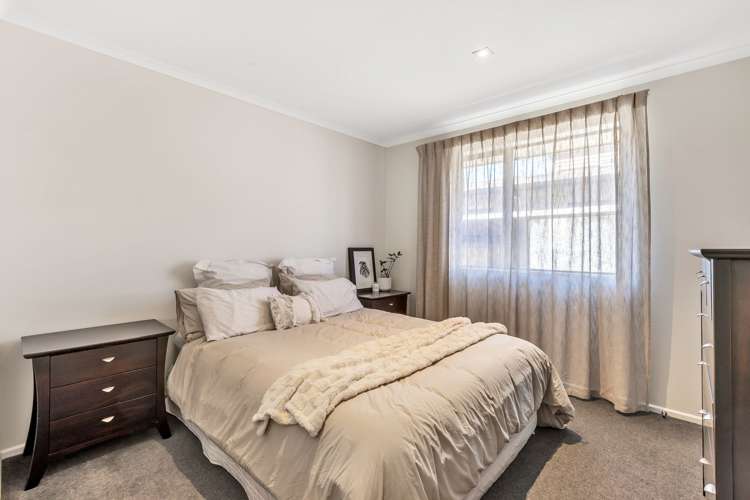 4 Ernest Place Brightwater_12