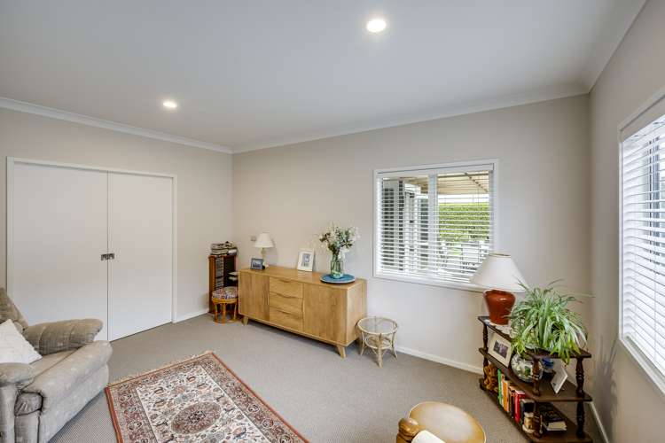 6 Drake Crescent Awatoto_10