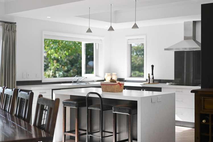 2/234 Gillard Road Ngahinapouri_7