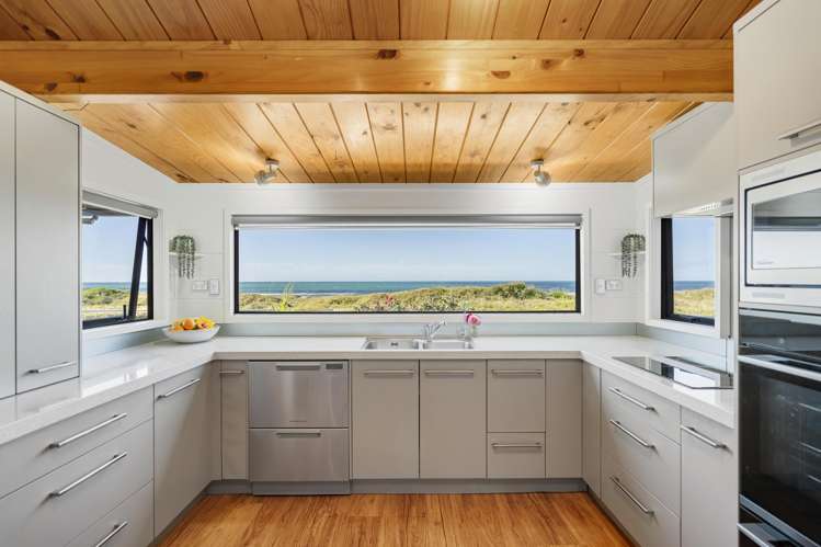 18 Ocean Road Ohope_7