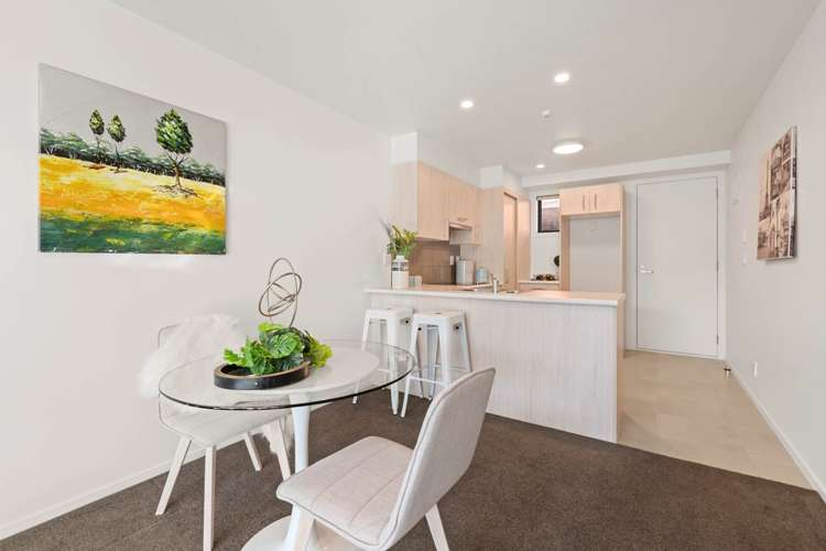 120/17 Link Crescent Stanmore Bay_5