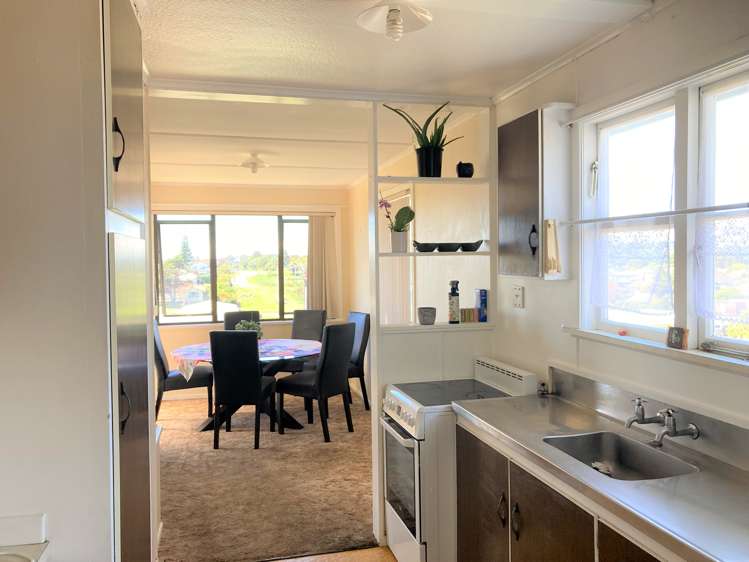 75 Mould Street Waitara_16