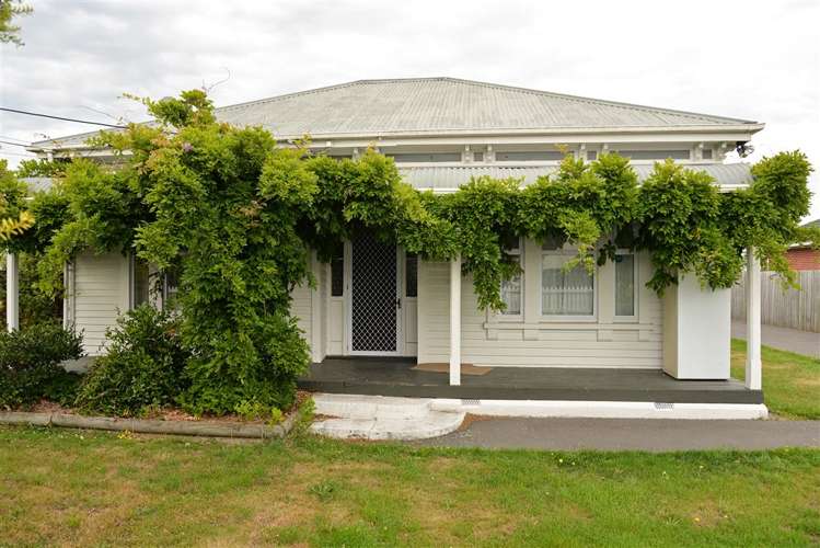 92 Neill Street Hornby_11