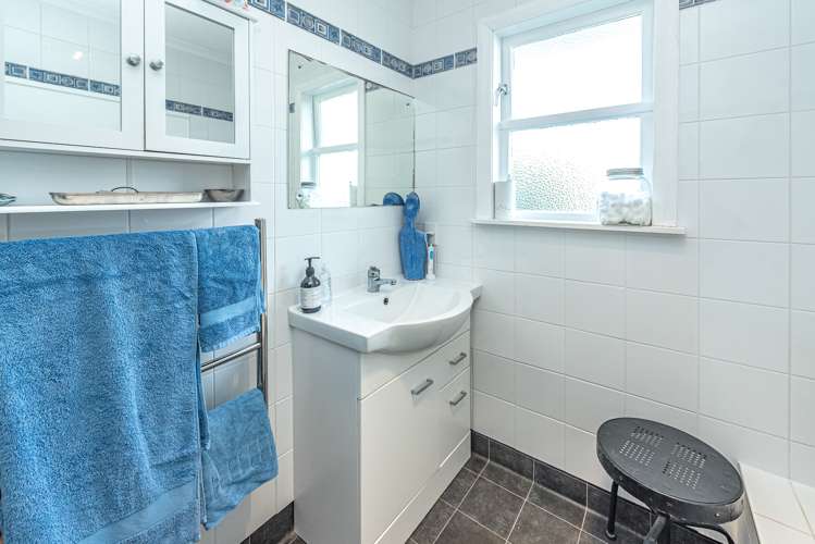 4 Dickson Crescent Saint Johns Hill_14