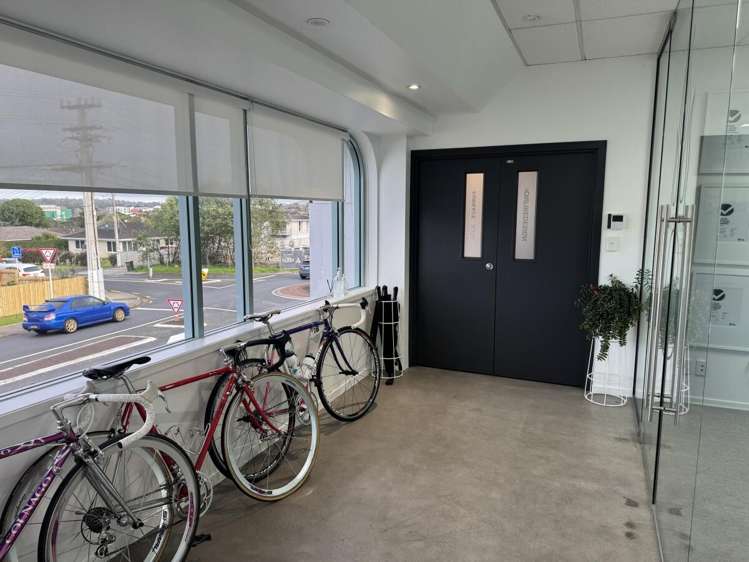 2D Burns Avenue Takapuna_14