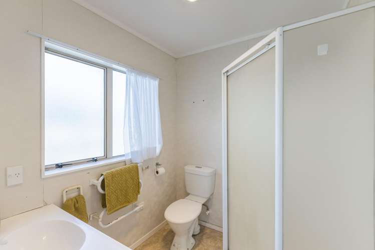 3 Beachwater Grove Paraparaumu Beach_13