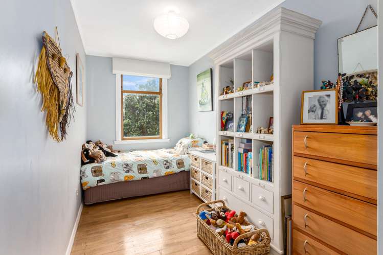 39 Bayview Road Paremata_16