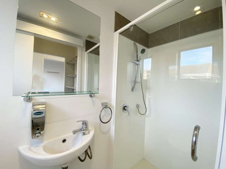 1/73 Butley Drive Farm Cove_10