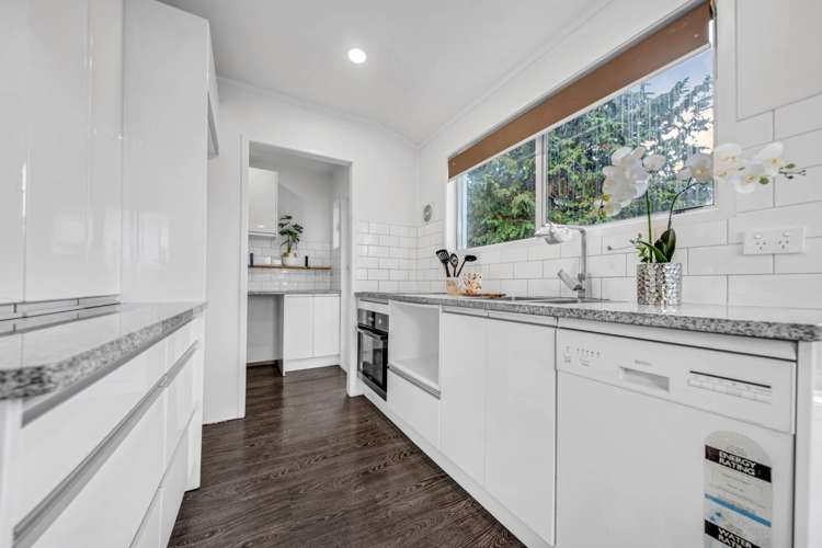 2/27 Waimana Road Conifer Grove_8