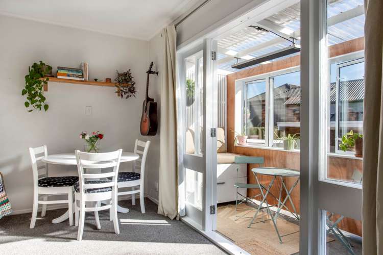 2/14 St Lukes Road_2