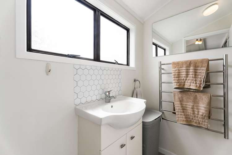 15 Paihia Road Onehunga_32