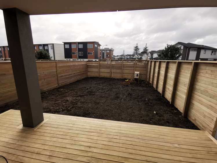 103 Bordeaux Parade Te Atatu South_8