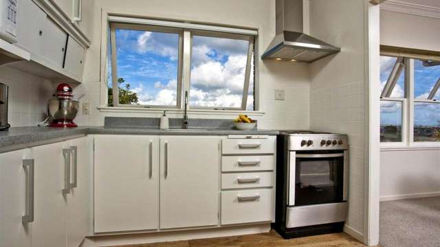 2/240 East Coast Road Forrest Hill_4