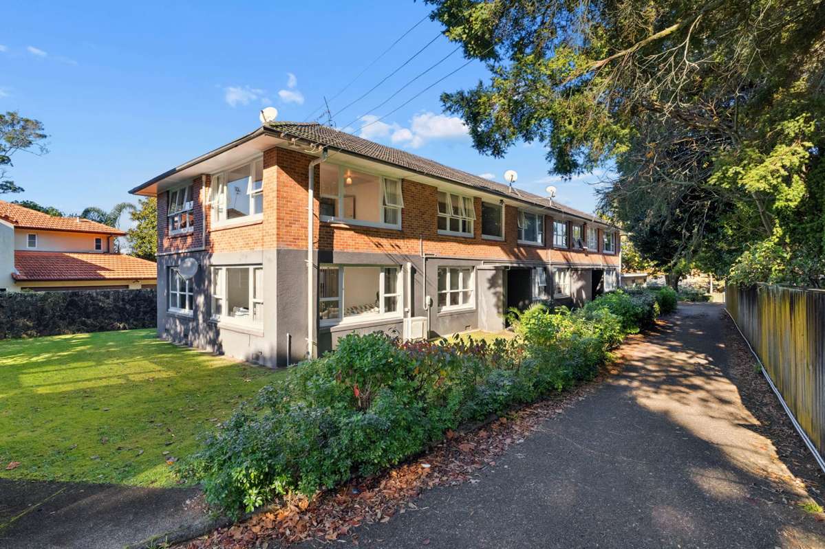 2/44 Owens Road_0