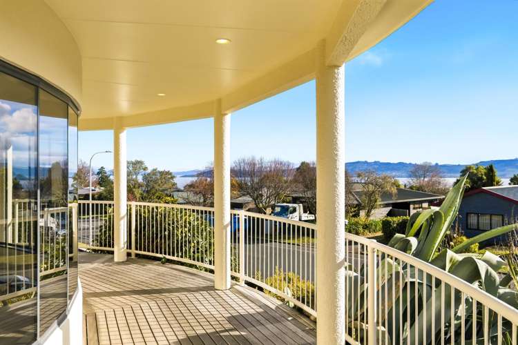 45 Arrowsmith Avenue Waipahihi_1