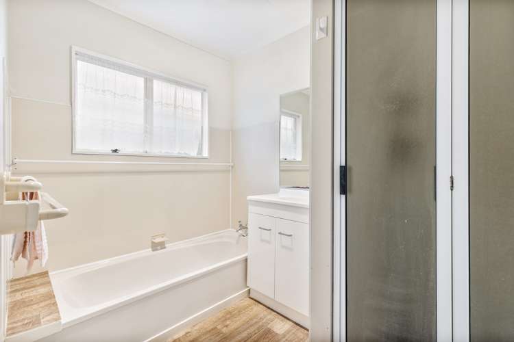 2/15 Tahi Terrace Glen Eden_8