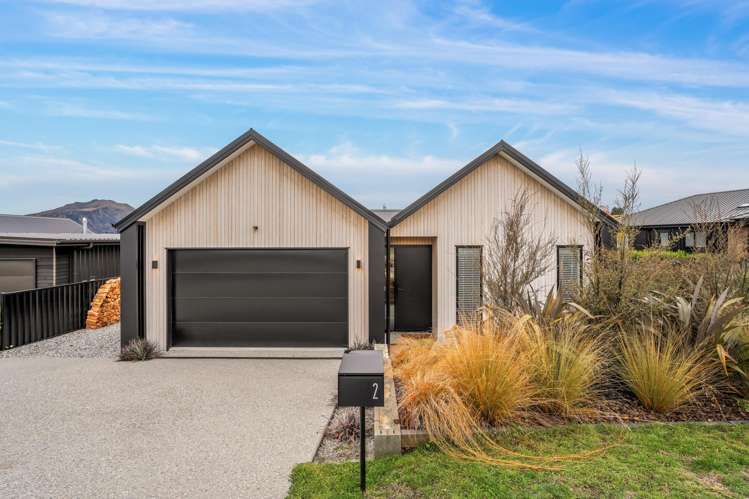 2 Mcneil Crescent_0