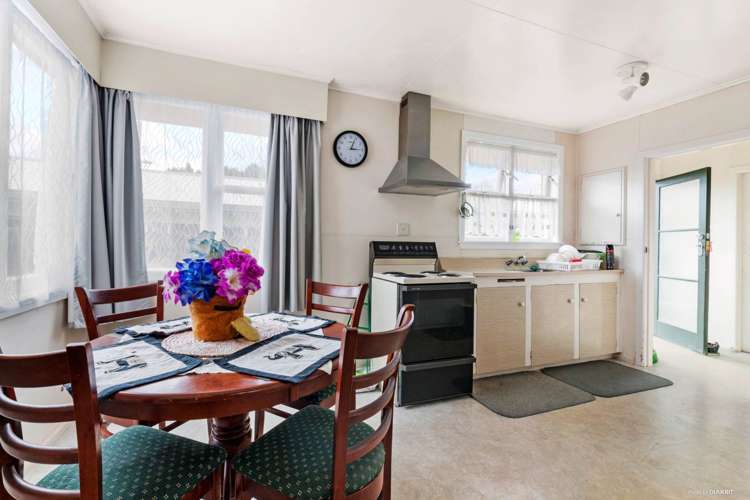 32 Callis Avenue Opaheke_6