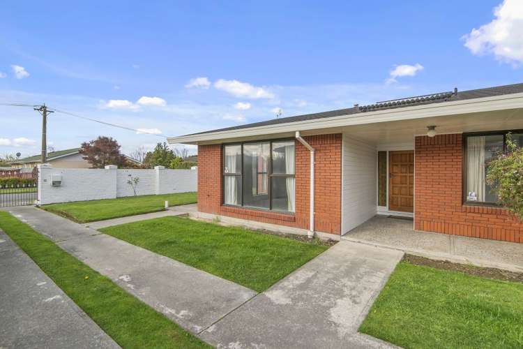16 Momorangi Crescent Redwood_1