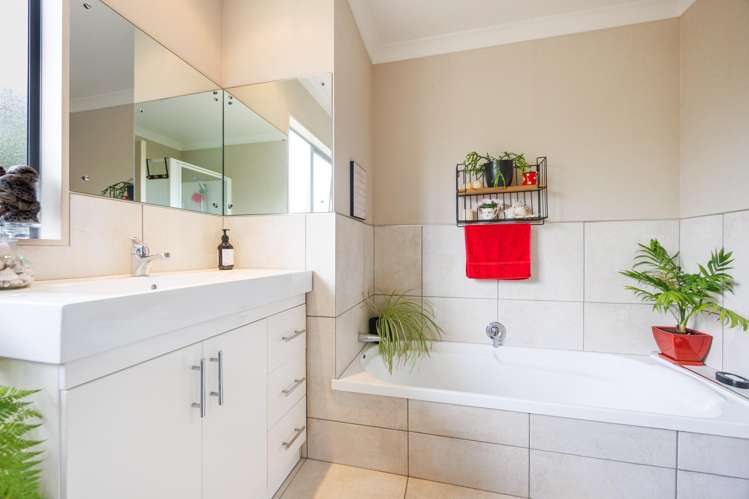 129a Port Street East Feilding_13