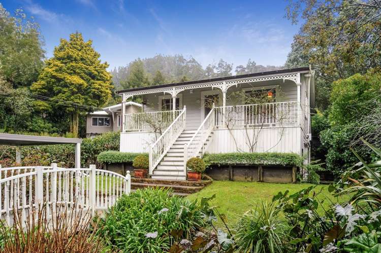 15 Waima Crescent Titirangi_1