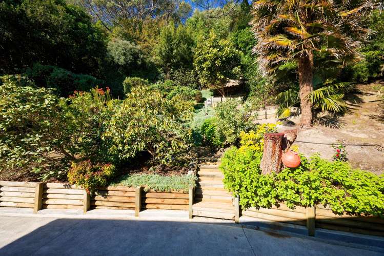 22a Kotuku Road South Bay_40