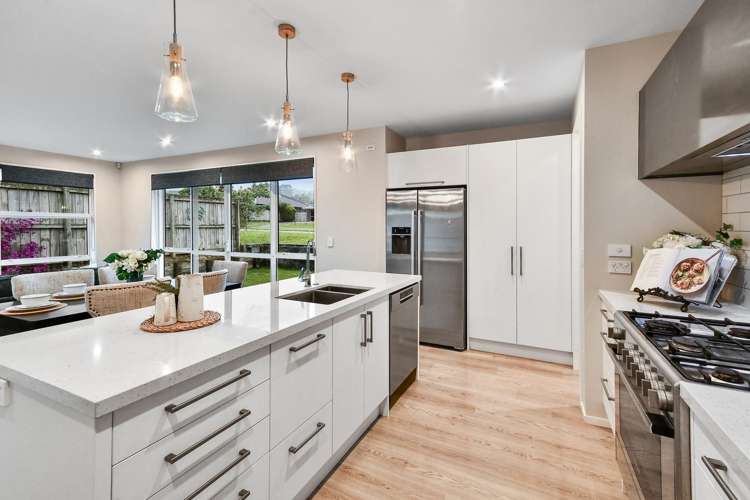 2 Parkgrove Crescent Pokeno_10