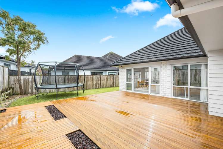 81 Colonial Drive Silverdale_15