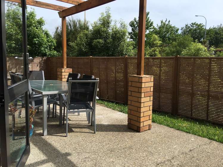 193 Kyle Road Greenhithe_9