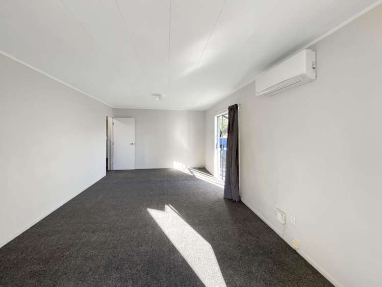 13 Silverstone Place Henderson_3