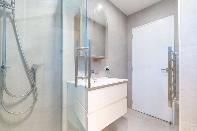 9A Penguin Drive Murrays Bay_18