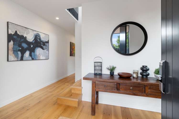 32 Seacliffe Road Hillsborough_15