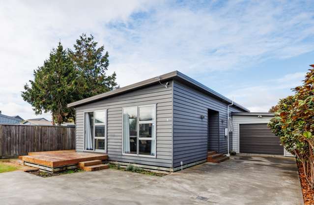 56 Exeter Crescent Takaro_1