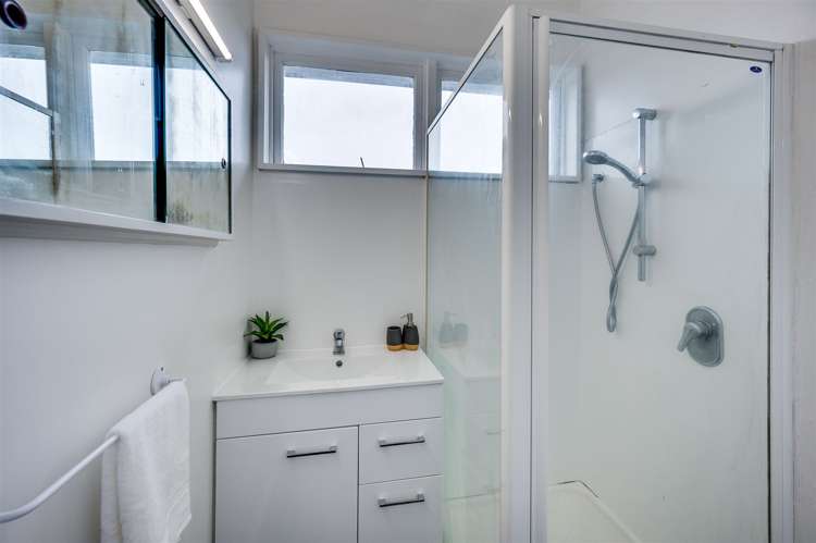 279 Kennedy Road Onekawa_15