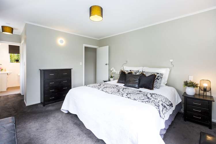 21 Barton Road Heretaunga_10