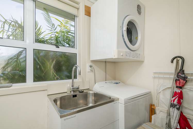 14 School Road Whitianga_15