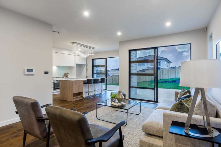 6 Canoe Lane Riverhead_7