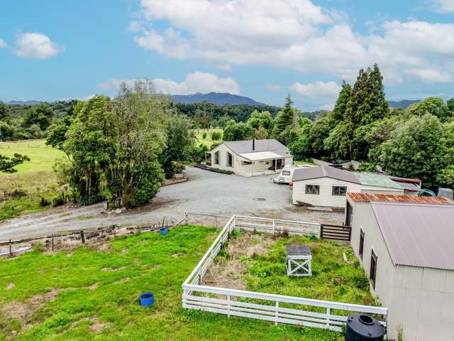 158 Golf Links Road Kaiata_2