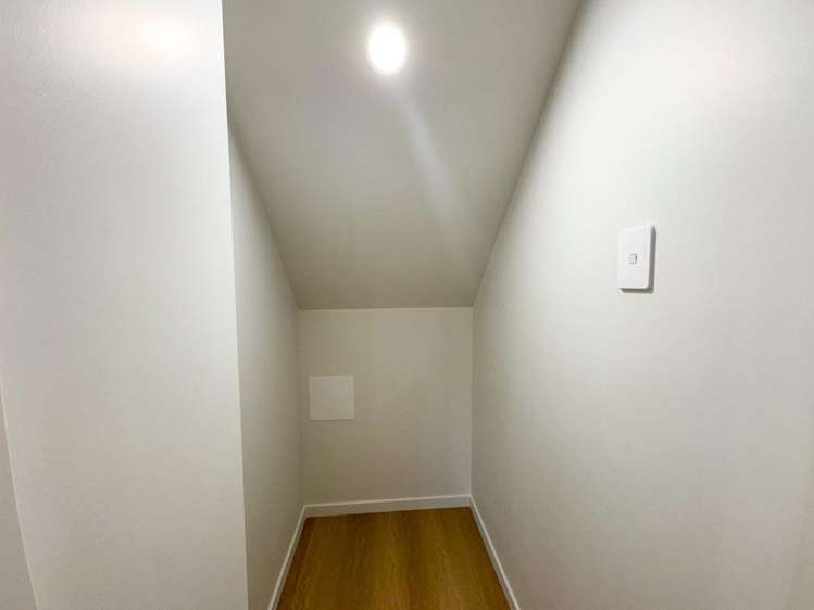 8/6 James Street 10878_8