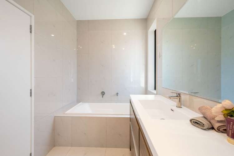 61 Eighth View Avenue Beachlands_23