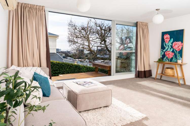 1/24 Patanga Crescent Thorndon_3
