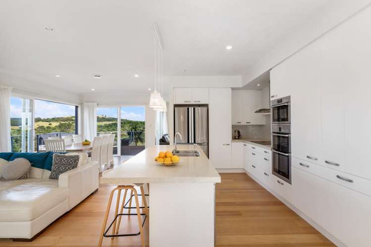 24 Kotanui Avenue Army Bay_33