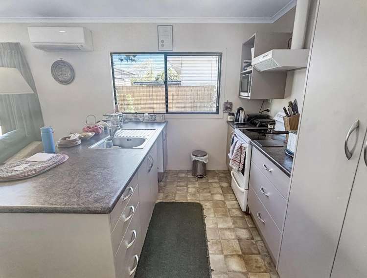 8A Trewin Street 10643_6