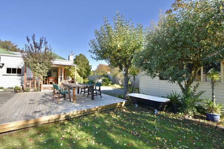 2 Clifton Avenue Carterton_16