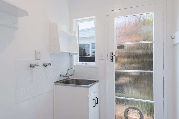 2/12 Bodmin Street Marybank_21