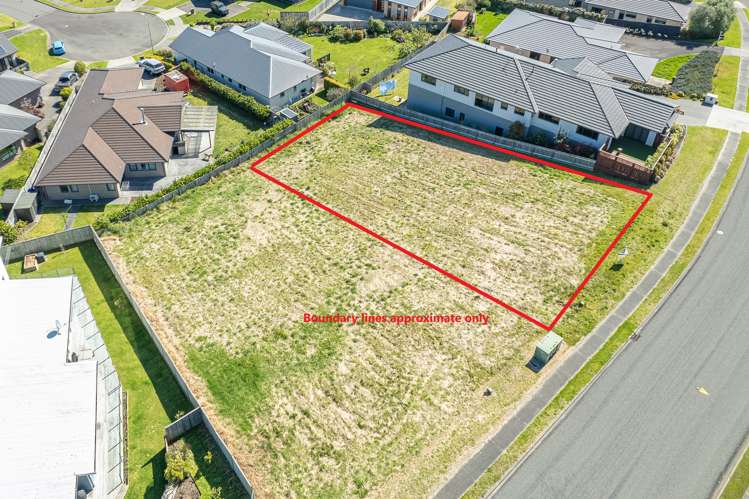 17 Lithgow Drive Otamatea_3