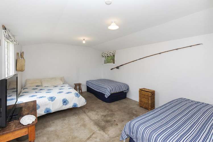 11 Factory Road Little Akaloa_14