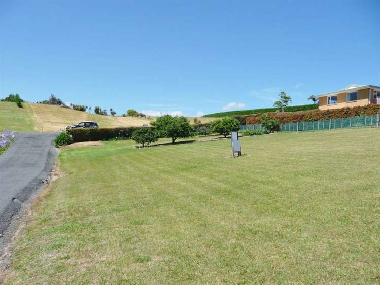 4 Ocean View Road Cable Bay_6